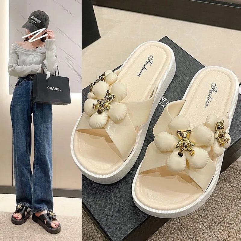 2025 Thick-Sole Fashion Slippers